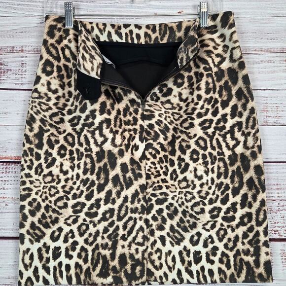 Cabi Leopard Sophia Skirt Sz 4 Brown Tan Pocket Soft Stretch Casual Party Office - Picture 5 of 11